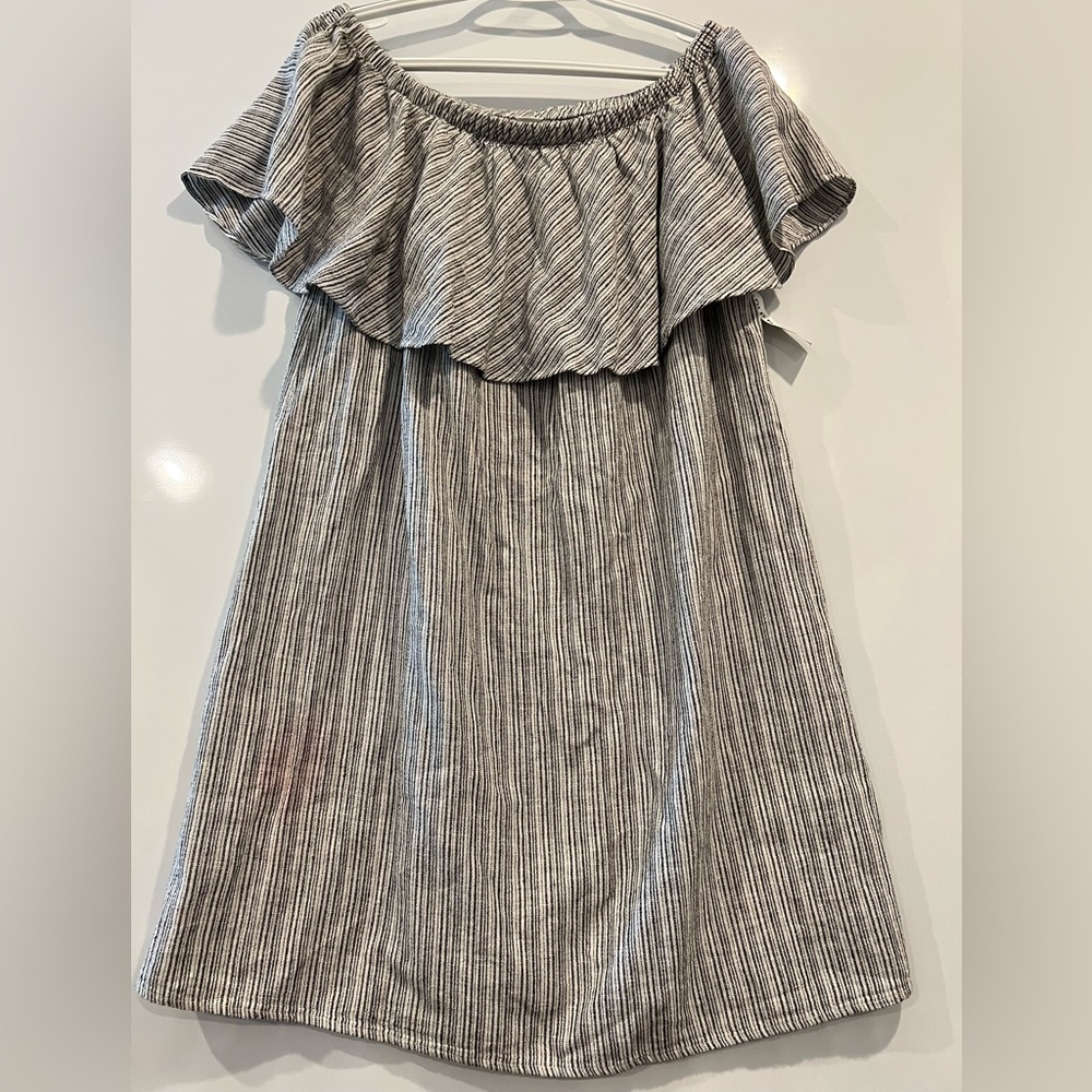 NWT Old Navy Black and White Off-Shoulder Mini Dress Size M